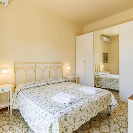 Casa Lidia 900m From Sea - Happy *